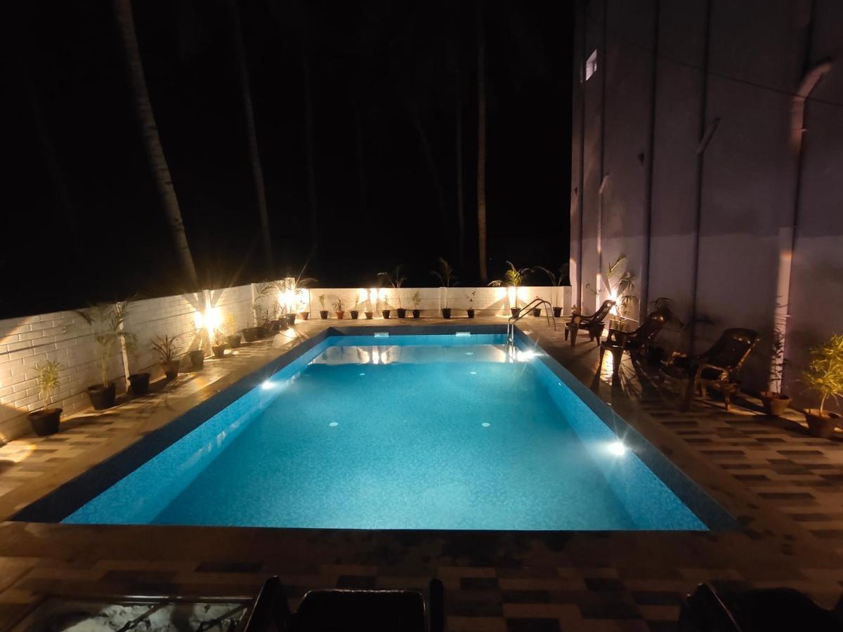 Pv Inn Pondicherry Esterno foto