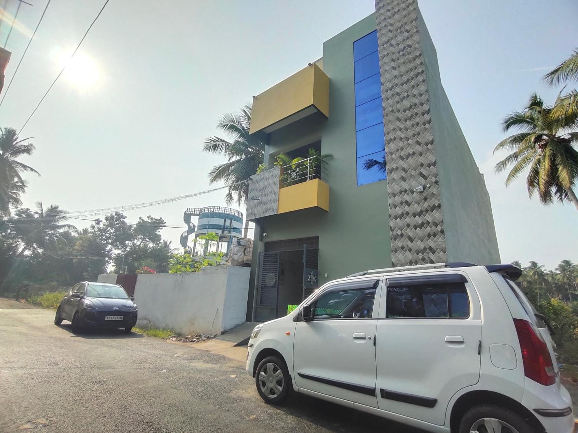 Pv Inn Pondicherry Esterno foto