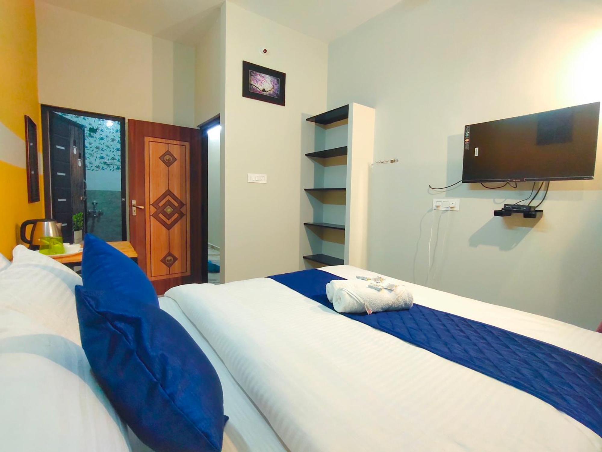 Pv Inn Pondicherry Esterno foto